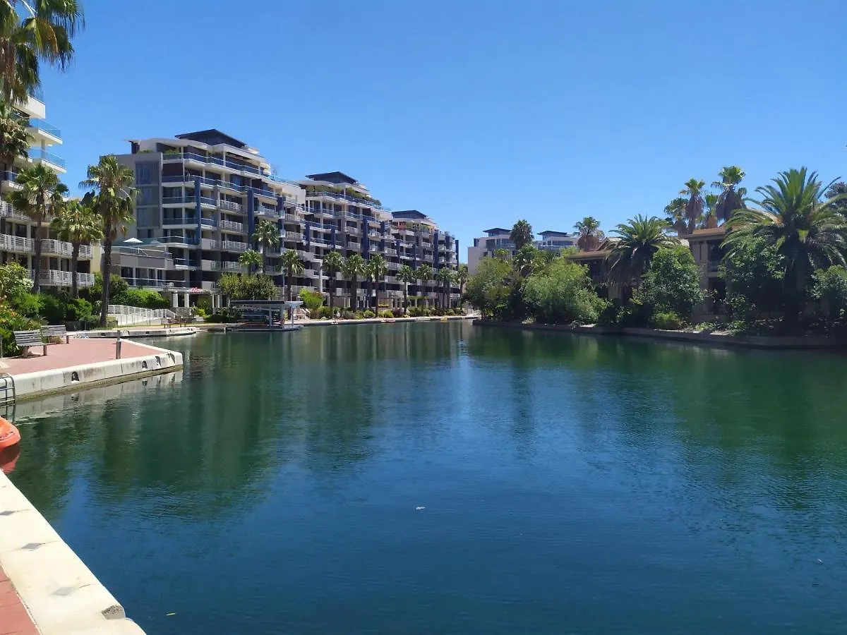 Two Bedroom Apartment - Fully Furnished And Design Cape Town