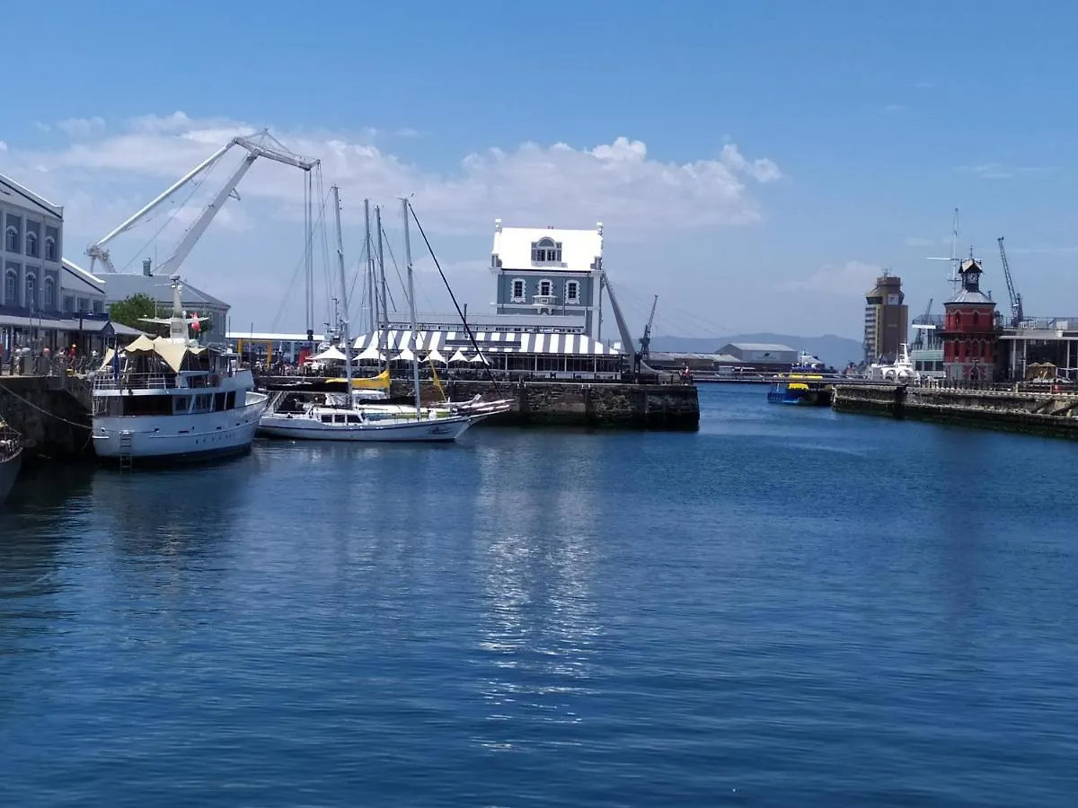Two Bedroom Apartment - Fully Furnished And Design Cape Town